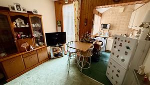 Photo 7- click for photo gallery